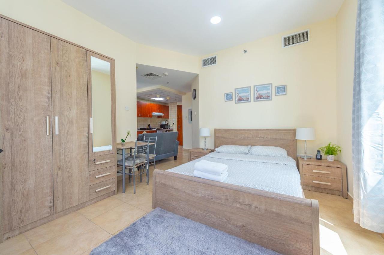 Luxury Escapes - Modern Budget Studio With Balcony In Jlt! Dubai Eksteriør bilde